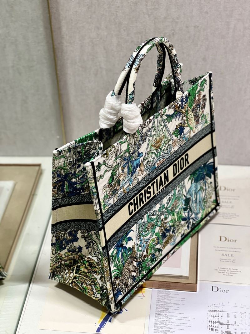 Dior Shopping Bags